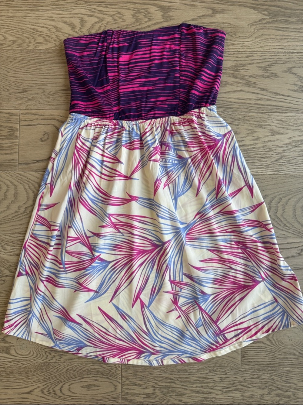 Roxy Strapless Dress in Pink, Purple, and White Medium